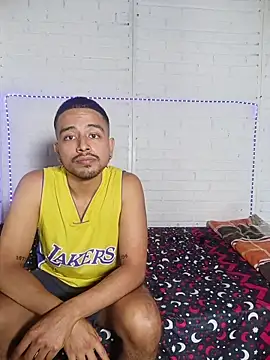 Snapshot of Mommy_Dirty_Boy chatting on May 30, 9:12 pm Mommy Dirty Boy online show from May 30, 9:12 pm