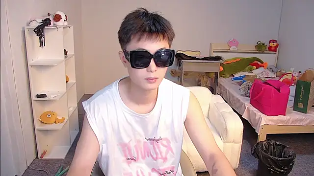 Snapshot of Gay-Sexshowboy69 chatting on July 12, 8:49 am Gay-Sexshowboy69 online show from July 12, 8:49 am