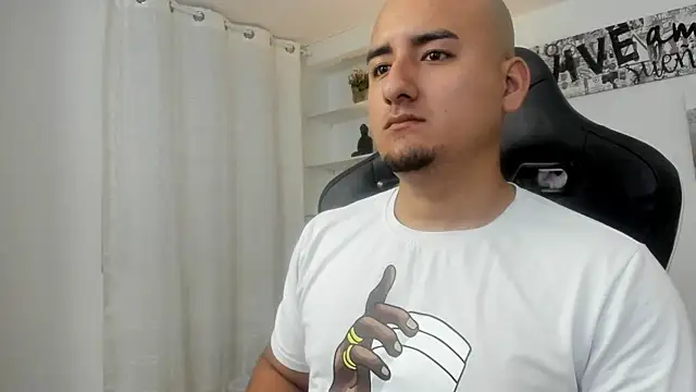 Snapshot of Elgranfranco24s chatting on May 27, 12:24 pm Elgranfranco24s online show from May 27, 12:24 pm