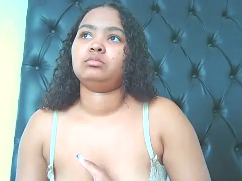 indianaphrodite1 online show from June 16, 8:06 am