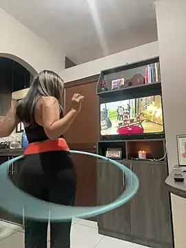 ValdiviaQueen online show from June 21, 10:01 pm