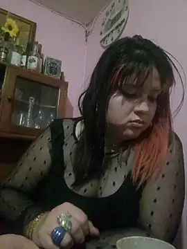 curvy latina online show from July 12, 4:47 am