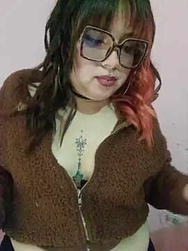 curvy latina online show from August 5, 6:44 pm
