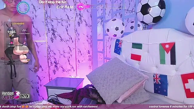 Bell Rose online show from June 26, 2:32 pm
