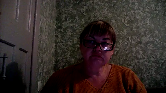 Empress211 online show from June 1, 5:58 pm