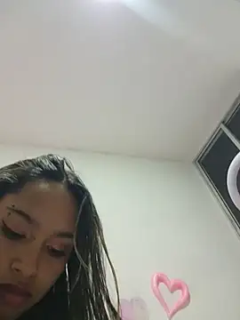 Snapshot of Evangeline_Salas chatting on July 10, 1:21 am Evangeline Salas online show from July 10, 1:21 am