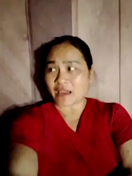 Snapshot of Omg_lyly chatting on May 27, 5:26 am Omg lyly online show from May 27, 5:26 am