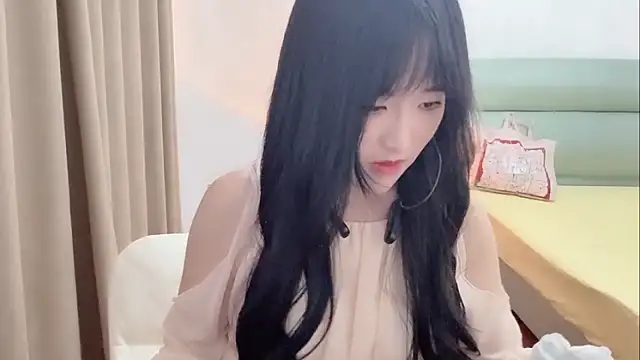 Snapshot of chunchun_2026 chatting on June 6, 12:43 pm chunchun 2026 online show from June 6, 12:43 pm