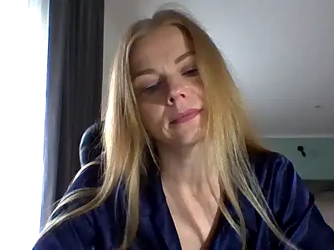 Snapshot of Tina5394 chatting on June 17, 3:42 am Tina5394 online show from June 17, 3:42 am