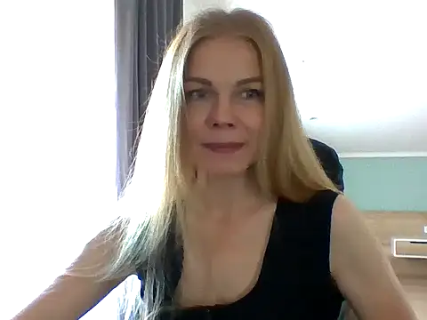 Snapshot of Tina5394 chatting on June 21, 3:42 am Tina5394 online show from June 21, 3:42 am