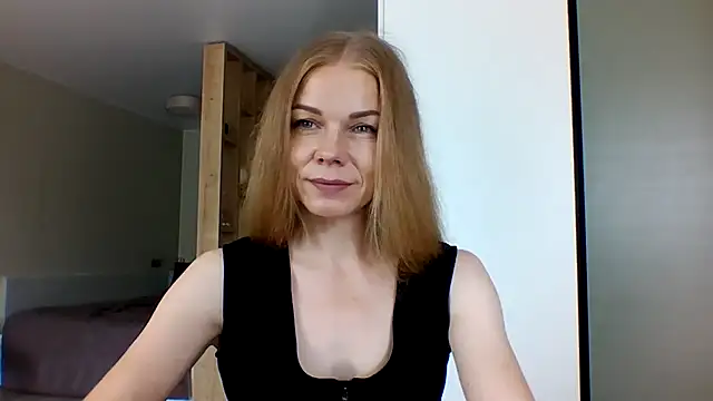 Snapshot of Tina5394 chatting on July 1, 6:04 am Tina5394 online show from July 1, 6:04 am