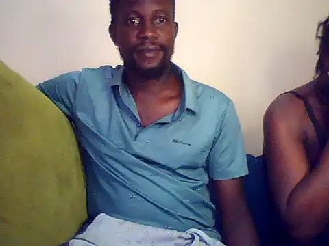 Snapshot of blacksweet254 chatting on June 10, 8:24 am blacksweet254 online show from June 10, 8:24 am