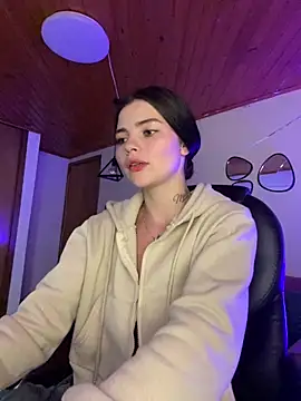 Snapshot of Maia_afrodita chatting on July 2, 2:55 am Maia afrodita online show from July 2, 2:55 am