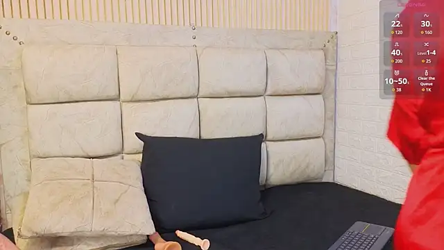 Snapshot of AlexandraNoxx chatting on June 9, 11:55 am AlexandraNoxx online show from June 9, 11:55 am