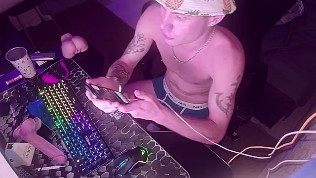 Snapshot of Kasper_rus chatting on July 23, 3:04 am Kasper rus online show from July 23, 3:04 am