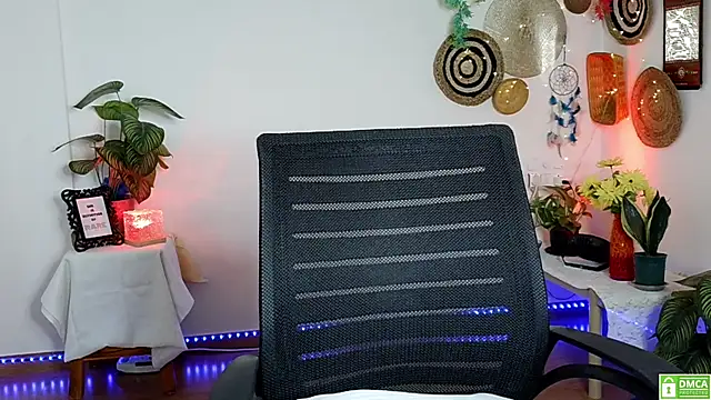 Yalinahotty online show from July 2, 3:34 am
