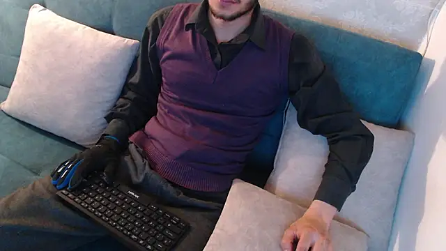 Snapshot of kreyiko_ chatting on May 30, 7:00 pm kreyiko online show from May 30, 7:00 pm