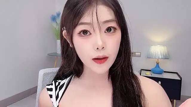 Snapshot of smalldaiwang chatting on June 18, 3:07 am smalldaiwang online show from June 18, 3:07 am
