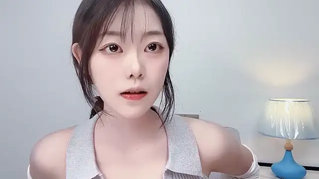 Snapshot of smalldaiwang chatting on July 15, 2:50 am smalldaiwang online show from July 15, 2:50 am
