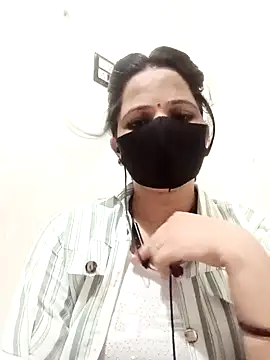 Snapshot of Karishma_bhabi3 chatting on June 10, 7:35 pm Karishma bhabi3 online show from June 10, 7:35 pm