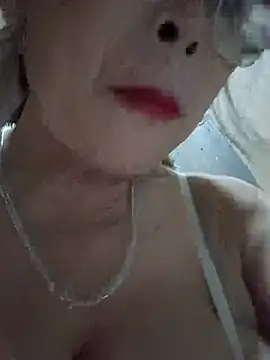 Snapshot of Kiki_sexyy chatting on June 5, 8:36 pm Kiki sexyy online show from June 5, 8:36 pm