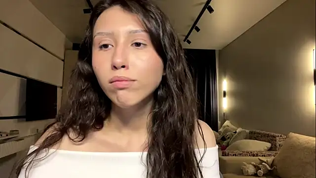 Snapshot of Alicekitty67 chatting on May 29, 2:37 pm Alicekitty67 online show from May 29, 2:37 pm
