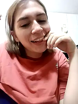 Snapshot of malory_af chatting on June 13, 6:50 pm malory af online show from June 13, 6:50 pm