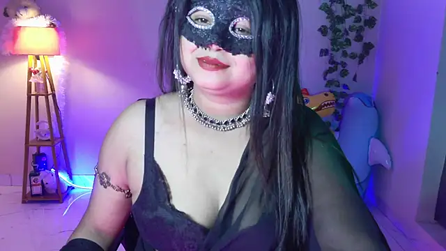 Red Heart  online show from June 26, 10:36 pm