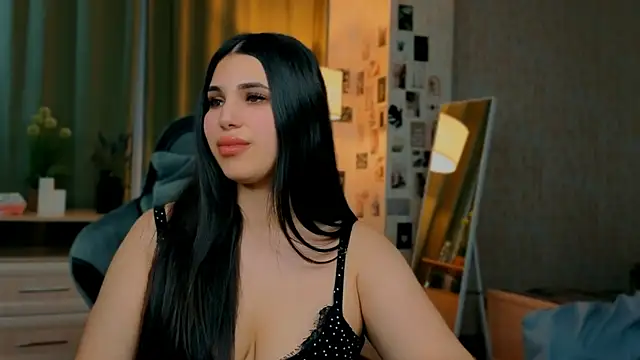 lipsyjanee online show from June 12, 4:33 am