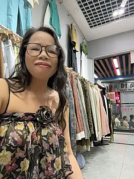 honghong mother online show from July 18, 1:15 pm