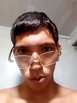 DILANX18 online show from August 9, 12:54 pm