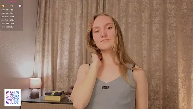 JenevaLitalien online show from June 25, 6:12 pm