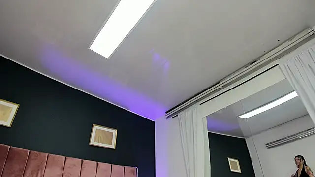 Snapshot of Violeta_muns chatting on June 22, 5:43 pm Violeta muns online show from June 22, 5:43 pm
