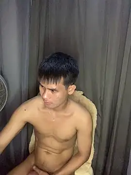 Snapshot of Asianboy_2000 chatting on July 20, 2:30 pm Asianboy 2000 online show from July 20, 2:30 pm