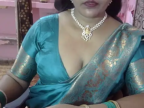 PRIYANKA 023 online show from June 28, 6:08 am