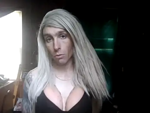Snapshot of SexyHaileyxoxo chatting on June 14, 3:36 pm SexyHaileyxoxo online show from June 14, 3:36 pm