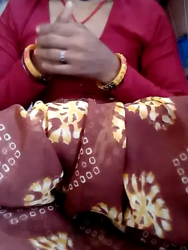 Snapshot of Aarti9080 chatting on July 13, 8:39 am Aarti9080 online show from July 13, 8:39 am