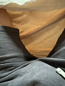 Pierre20cm21ans online show from May 31, 1:29 pm