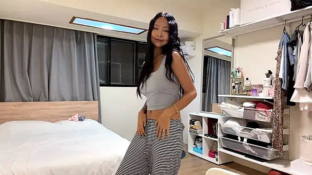 JaninaVolek online show from June 3, 2:33 pm