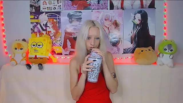 Snapshot of Katia_Nabiee chatting on June 25, 4:23 am Katia Nabiee online show from June 25, 4:23 am