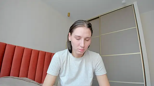 SofiClimbing online show from March 17, 5:23 am