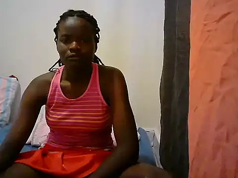Snapshot of BerryJulie chatting on June 5, 7:25 am BerryJulie online show from June 5, 7:25 am