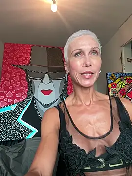 Snapshot of GymQueenCarmen chatting on June 9, 4:51 pm GymQueenCarmen online show from June 9, 4:51 pm