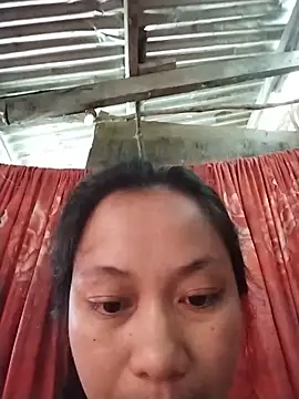 Snapshot of Yummyleyn chatting on June 2, 1:40 am Yummyleyn online show from June 2, 1:40 am