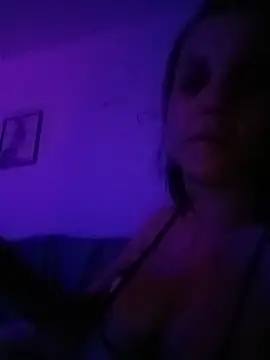 Snapshot of MELISSA3337 chatting on August 2, 3:16 am MELISSA3337 online show from August 2, 3:16 am