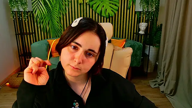 AprilMunoz online show from June 2, 11:56 am