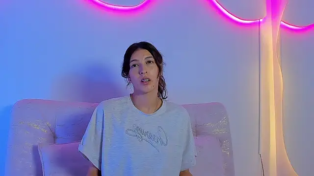 LindseyCarter online show from June 15, 8:22 pm