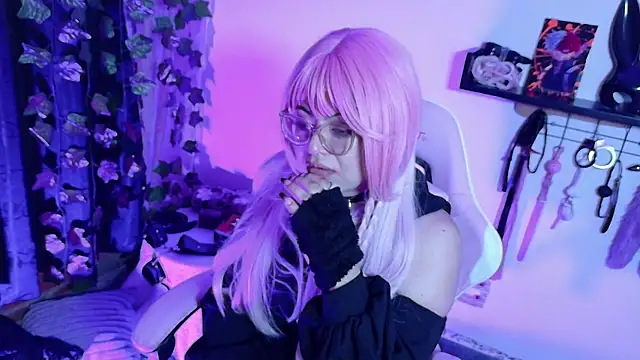 Meow cat4 online show from June 10, 7:02 pm