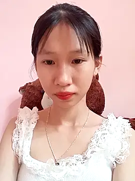 Snapshot of Abi_girl12 chatting on June 10, 4:12 am Abi girl12 online show from June 10, 4:12 am