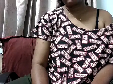 Snapshot of Nisha-moon chatting on June 12, 3:00 pm Nisha-moon online show from June 12, 3:00 pm